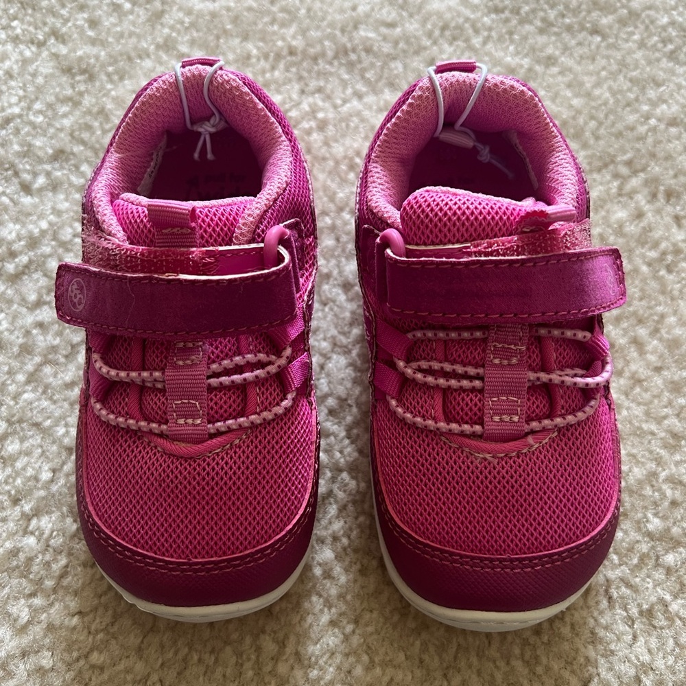 Stride Rite 360 Keegan Pink Sneakers